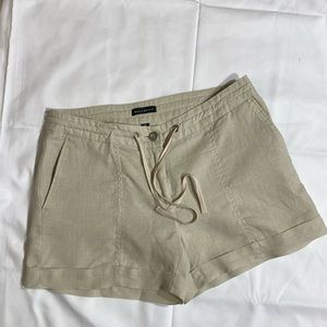 Willi Smith Women's Linen Shorts, Tan color, Size 8